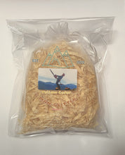 Load image into Gallery viewer, Yellow Cedar - Man Glitter
